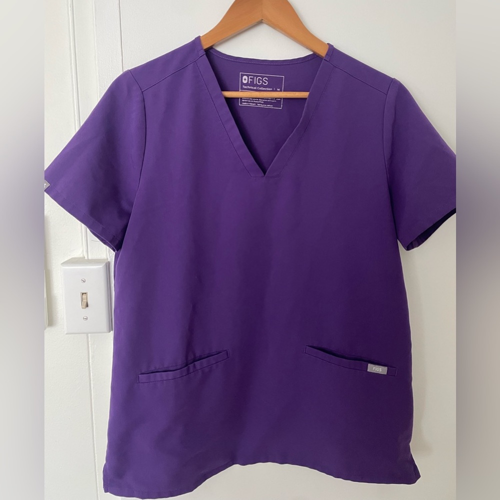 Figs Scrub Top